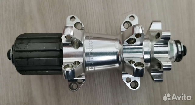 Втулка задняя под кассету