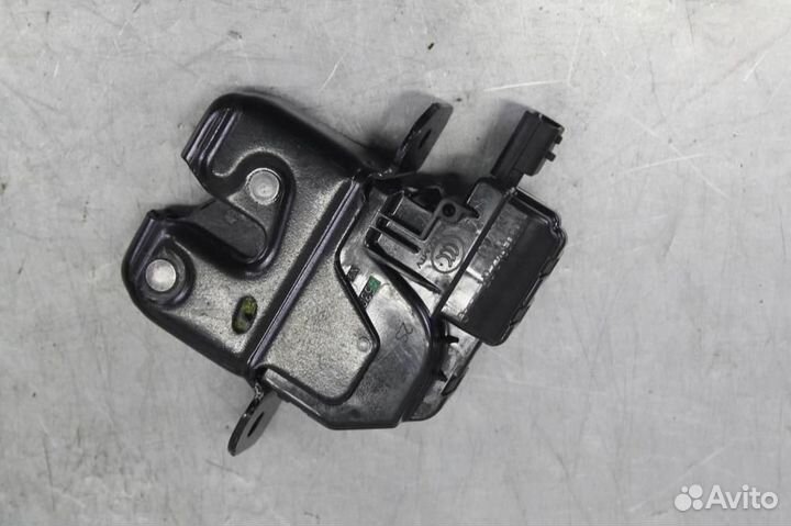 Замок багажника Renault Arkana