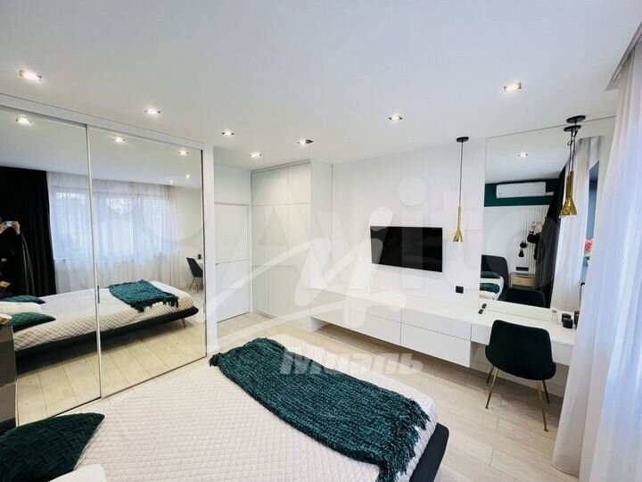 2-к. квартира, 72 м², 4/6 эт.