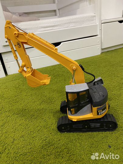 Экскаватор