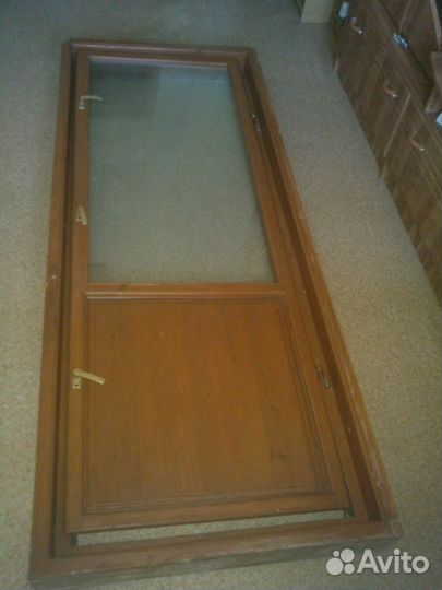 Продам балконную дверь