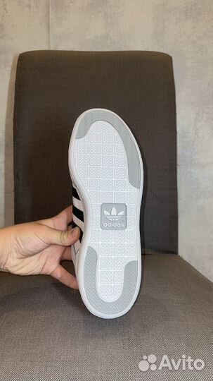 Кроссовки adidas Varial Low