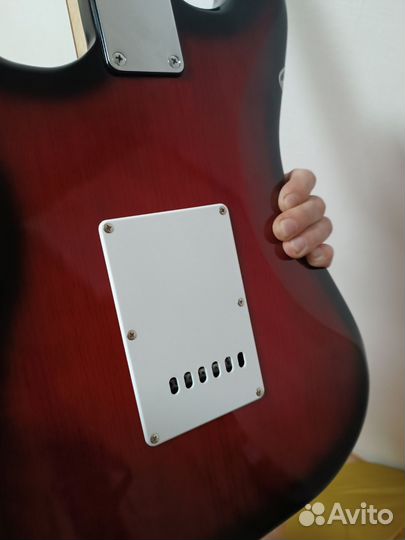 Электрогитара Homage