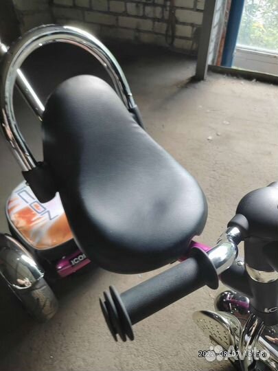 Велосипед коляска с ручкой Icon