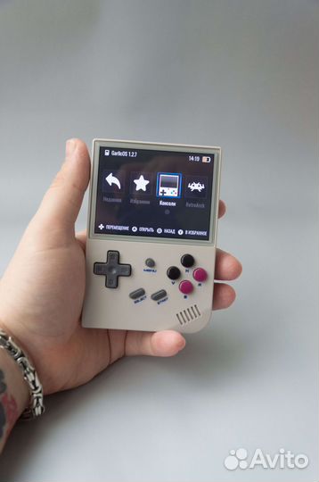 Портативная игровая приставка RG35XX