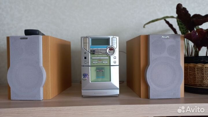 Музыкальный центр philips