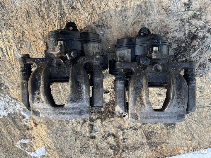 Суппорт задний тормоза 330 audi q7 а4 а5 q5 A6 a7