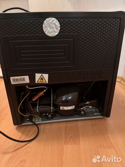 Холодильник Hyundai CO0502 43 литра