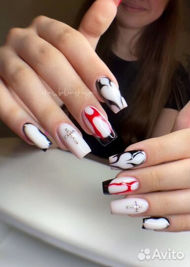 Маникюр, наращивание ногтей