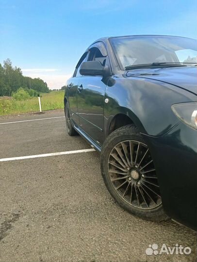 Mazda 3 1.6 МТ, 2005, 281 900 км