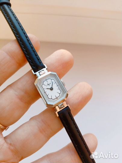 Часы СССР луч женские новые с хранения