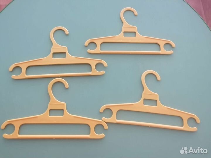 Вешалка-Плечики б/у, в наличии 7шт