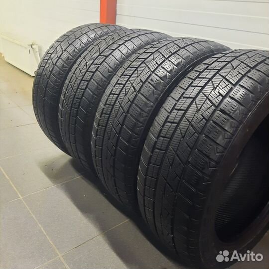 Goform Frozenero 215/50 R17 95T