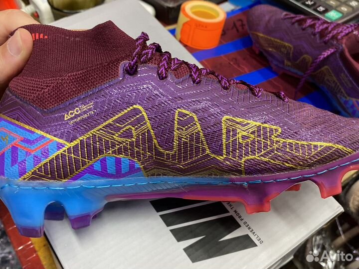 Детские футбольные бутсы