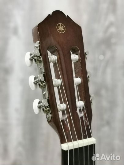 Классическая гитара Yamaha C40