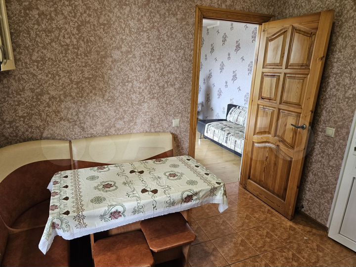 1-к. квартира, 40 м², 1/2 эт.