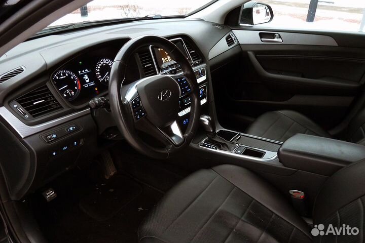 Hyundai Sonata 2.0 AT, 2019, 132 000 км