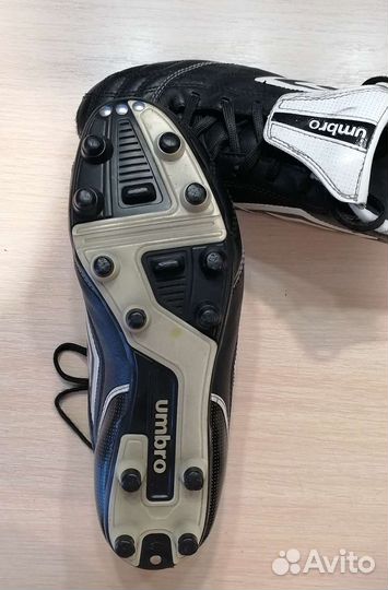 Футбольные бутсы Umbro кожаные, р-р 40 (25см)