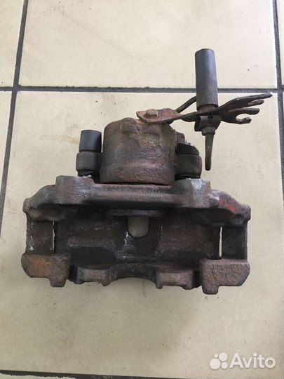 Суппорт передний audi a6 c5 Quattro