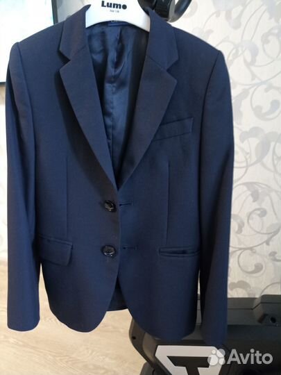 Продам школьный пиджак на мальчика