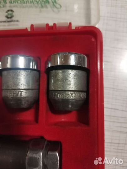 Продам гайки секретки.12*1.5