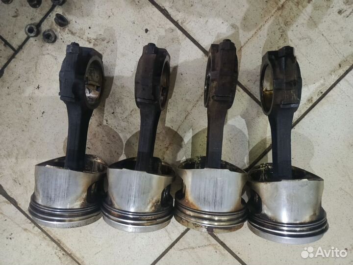 Поршень с шатуном ваз 2114