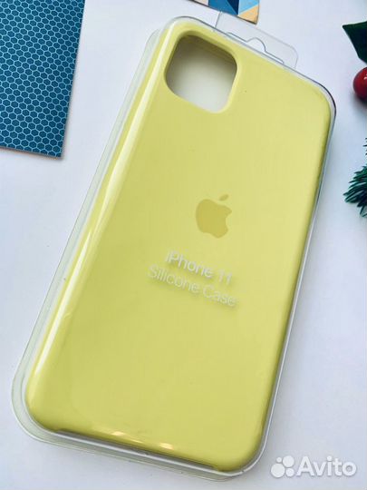Чехол на iPhone 11