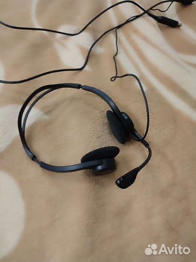 Наушники с микрофоном