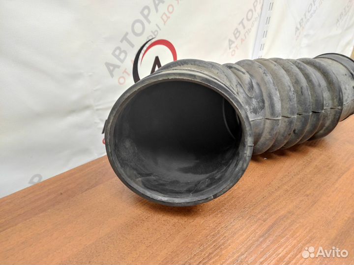 Патрубок воздушного фильтра FVR 34