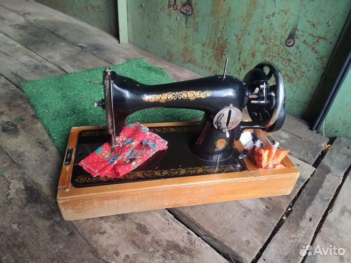 Швейная машинка бу ручная