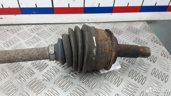 Привод задний правый на Mercedes Benz Vito W639