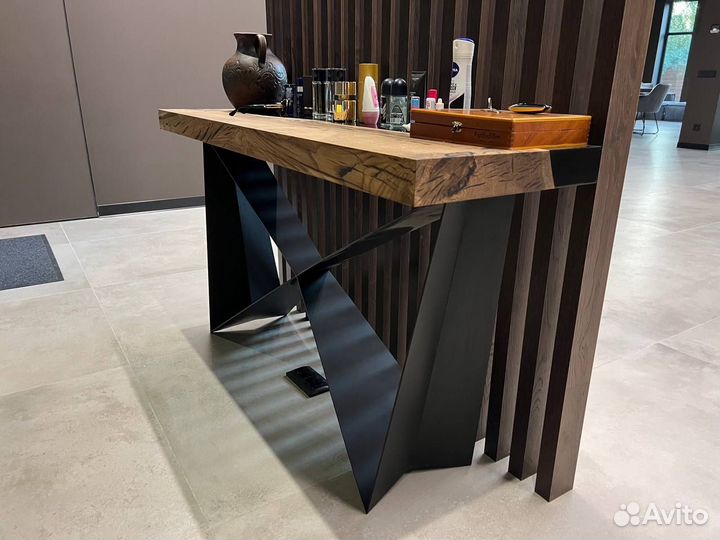 Консоль дизайнерская из массива лофт