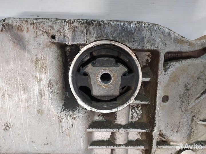 Балка подмоторная