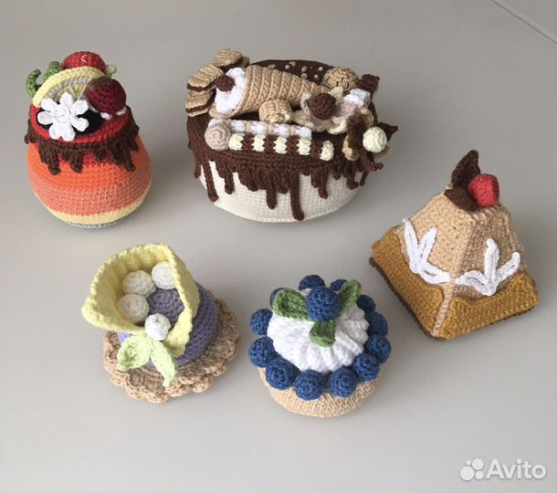 Сладости для радости набор 2. Вязаные пироженки
