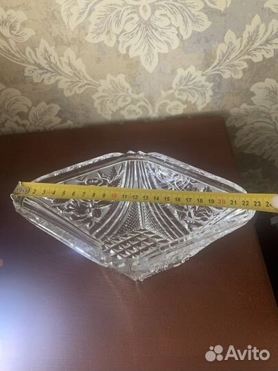 Хрустальная ваза