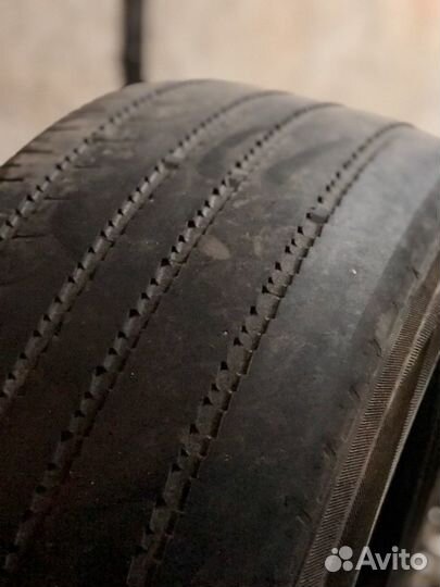 Yokohama 104ZR 235/55 R19 101V