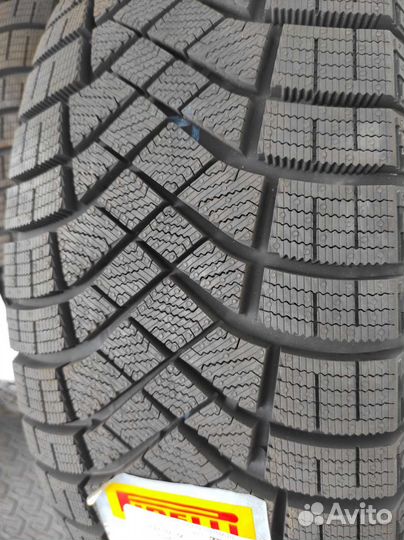Pirelli Ice Zero FR 225/65 R17 106T