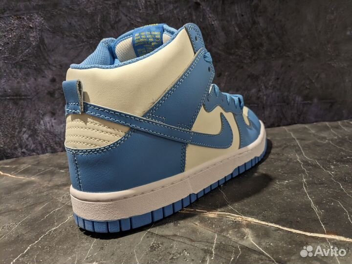 Зимние кроссовки Nike dunk