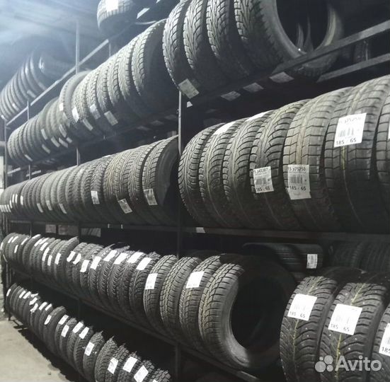 Kumho I'Zen KW31 225/40 R18 92M
