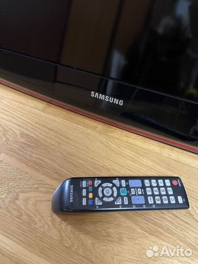 Телевизор Samsung 32 дюйма