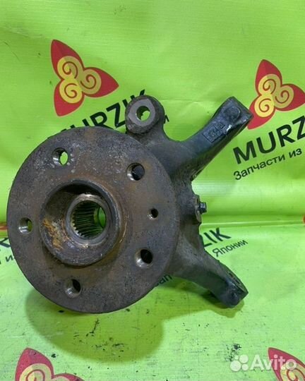 Кулак поворотный правый Mercedes V-Class W638