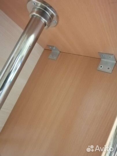 Стойка напольная для цветов