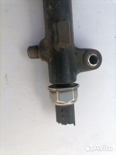 Топливная рейка с датчиком Ssangyong Kyron D20DT