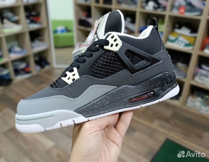 Кроссовки кожаные Nike Air Jordan retro 4