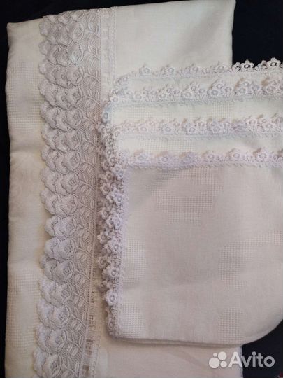 Льняная скатерть с салфетками