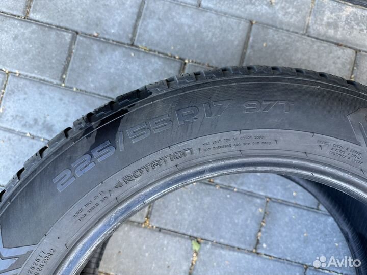 Nokian Tyres Hakkapeliitta 8 225/55 R17