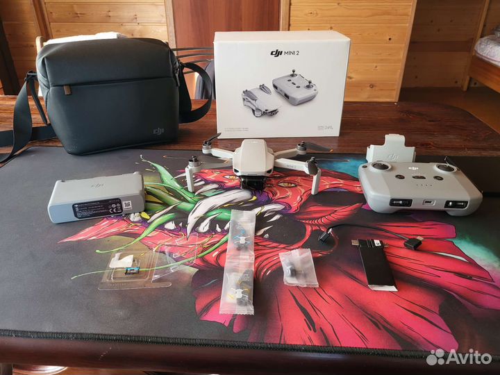 Квадрокоптер DJI Mini 2 Fly More Combo