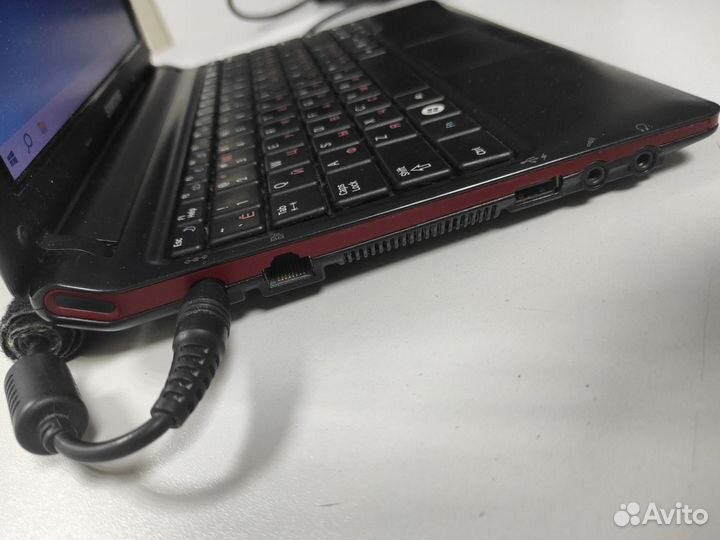 Нетбук Экран 10.1 Потому что нетбук