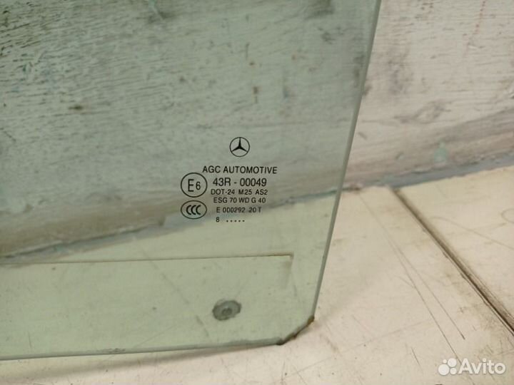 Стекло двери заднее левое Mercedes-Benz Glk Х204