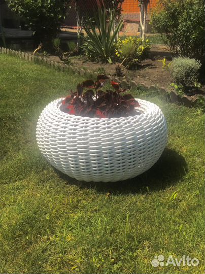 Кашпо для цветов из искуственного ротанга